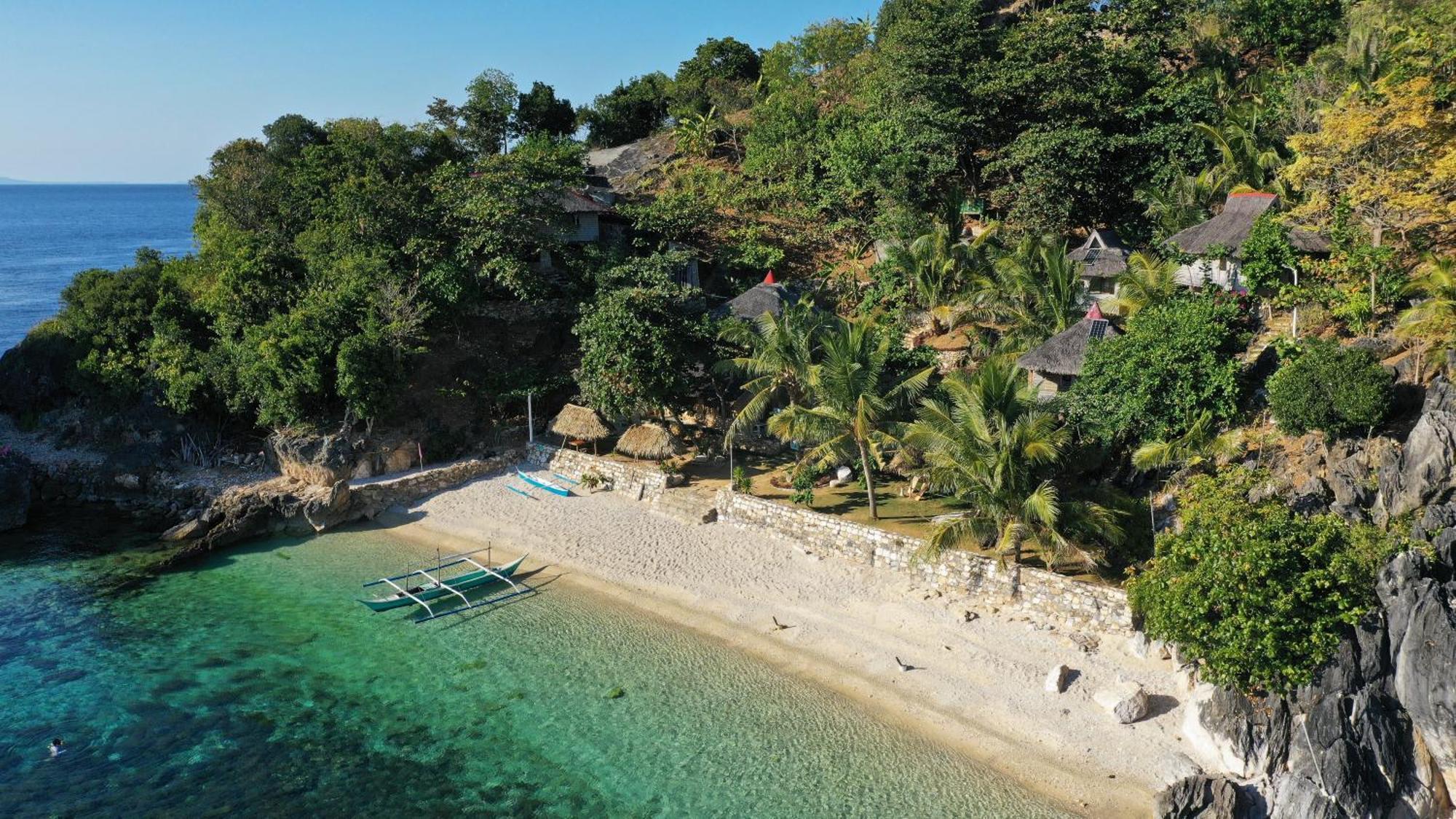 Tinaoog Beach Resort Alad Esterno foto