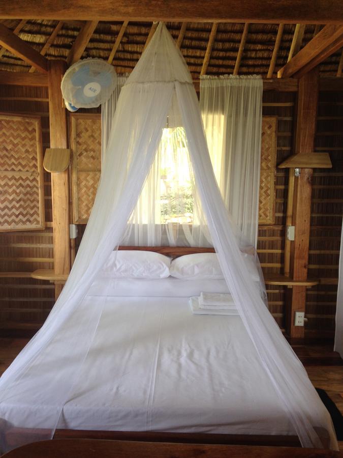 Tinaoog Beach Resort Alad Camera foto