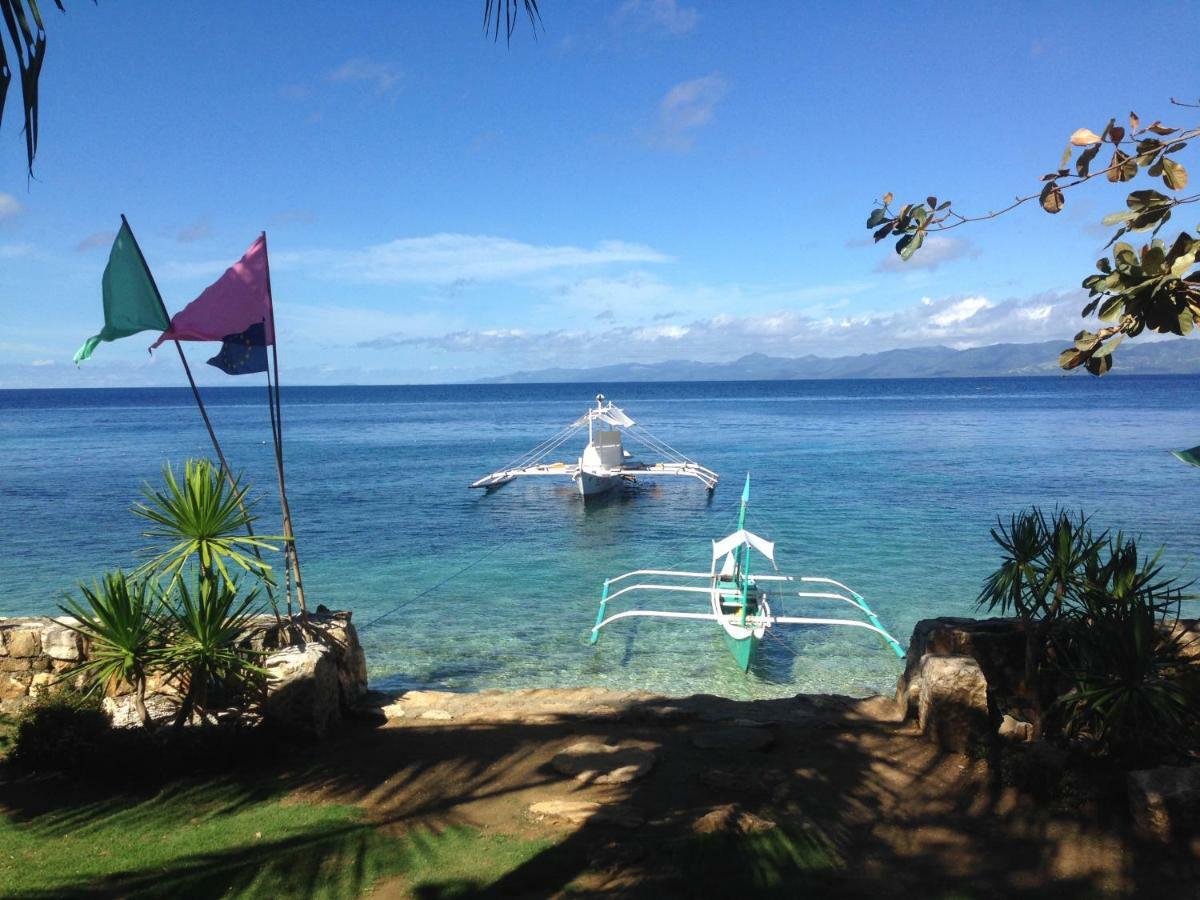 Tinaoog Beach Resort Alad Esterno foto