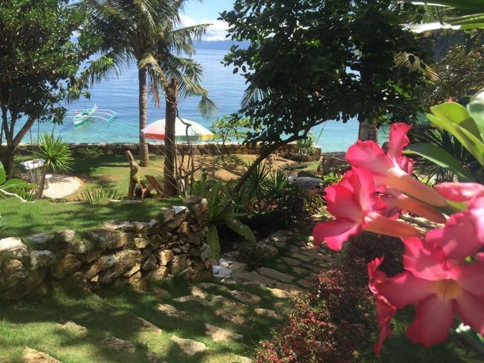 Tinaoog Beach Resort Alad Esterno foto