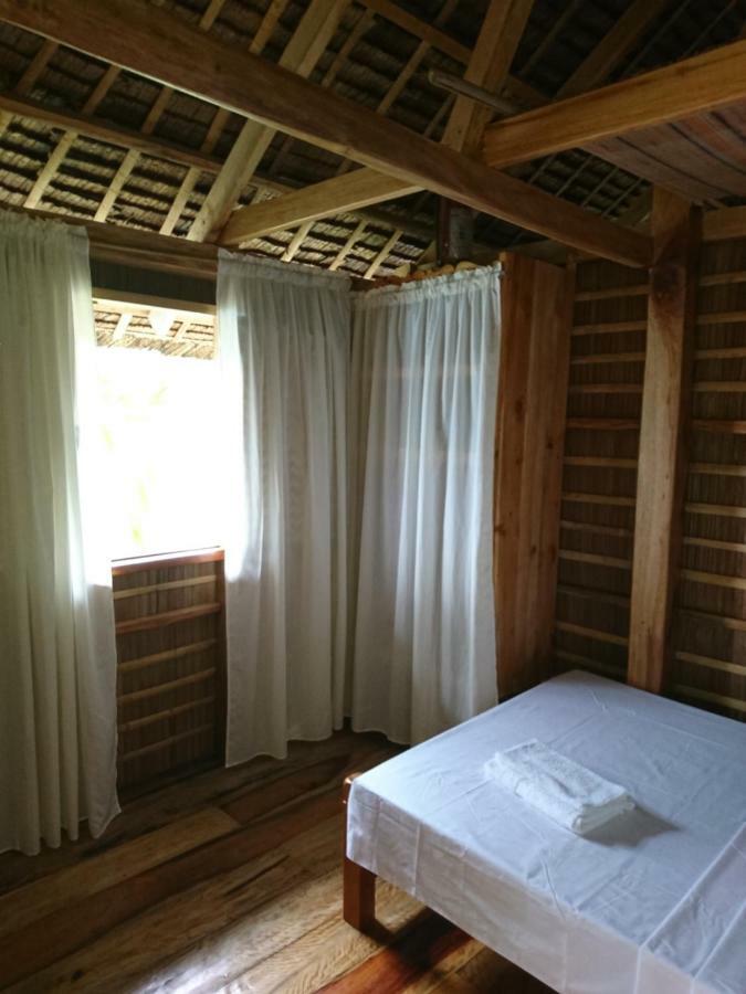 Tinaoog Beach Resort Alad Esterno foto