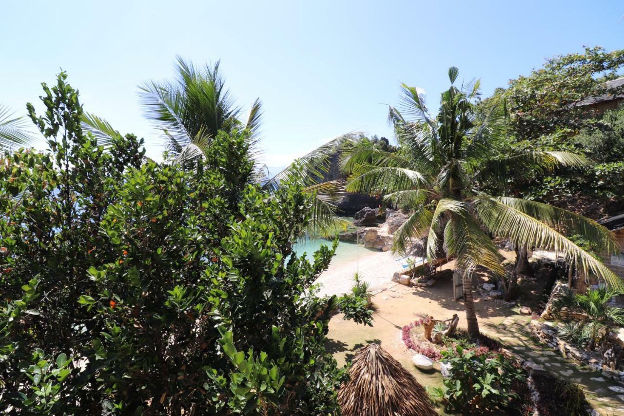 Tinaoog Beach Resort Alad Esterno foto